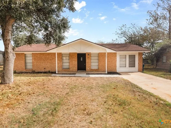 263 N Welch St, Goliad, TX 77963