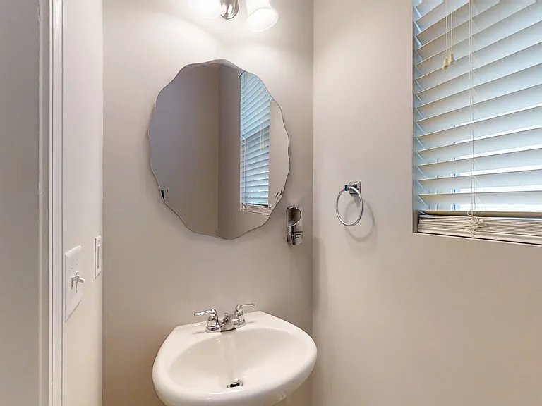 2711 Magnolia Tree Ln — Photo 23