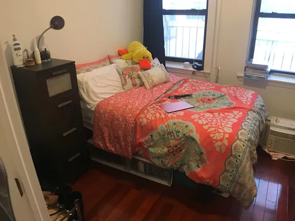 376 South Fourth Street image 1 of 5