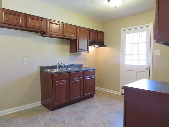 2nd image of 1423 Ledger Rd