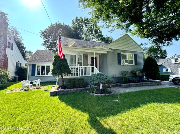 25 Evelyn Avenue, Amsterdam, NY 12010