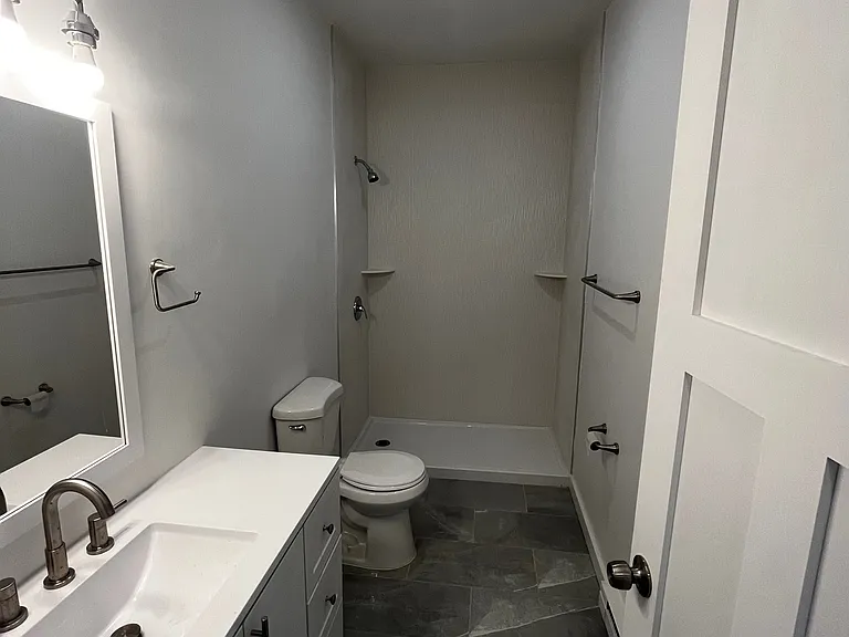 108 N Division St #301 — Photo 4
