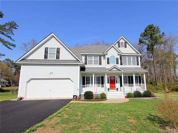 2nd image of 404 Broken Oak Ct