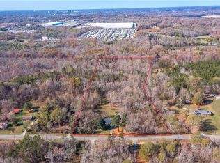 233 Willowlake Rd, Greensboro, NC 27405