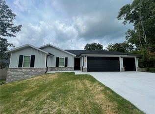 4 Roxburgh Ln, Bella Vista, AR 72715