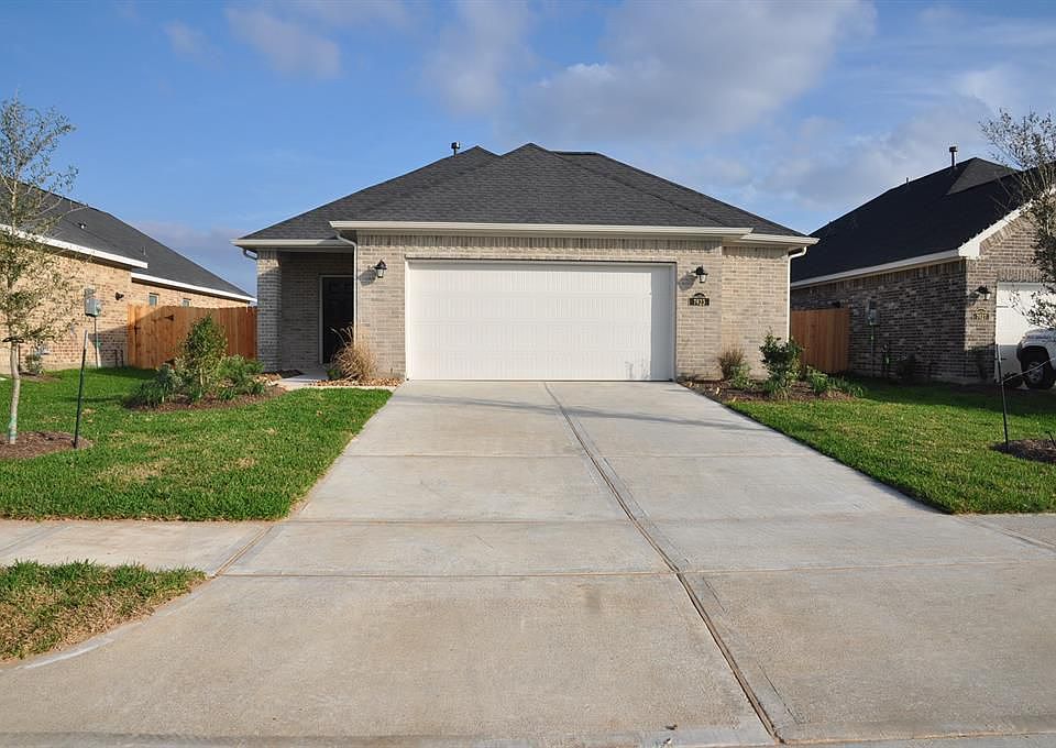 1st image of 7923 Grandstand Parkway Dr