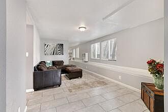2nd image of 508 16th St Unit A