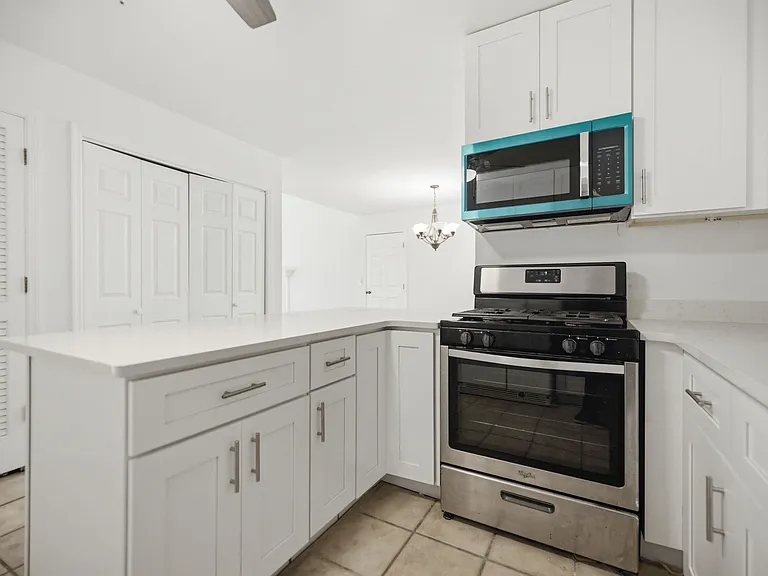2407 Hembree Station Ct — Photo 11