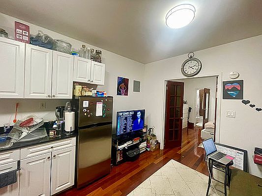 2nd image of 1408 Madison Ave APT 5B