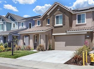 313 Blue Sky Dr, Lathrop, CA 95330