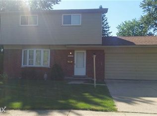 23424 N Stockton Ave, Farmington Hills, MI 48336