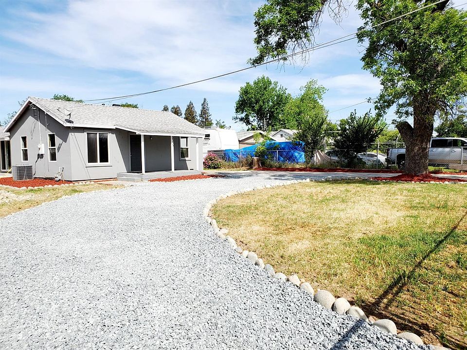 1st image of 2733 Plover St