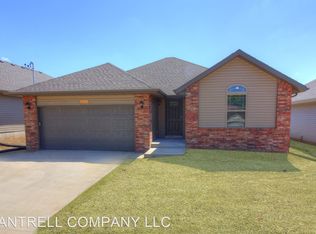 848 S Waco Ave, Springfield, MO 65802