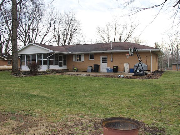 5th image of 14381 Woodlawn Dr