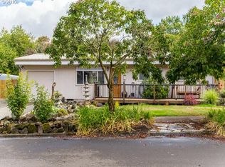 6850 SW Queen Ln, Beaverton, OR 97008