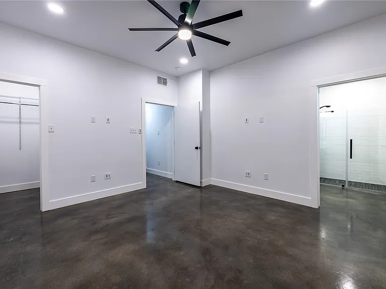 626 Glazebrook St #A — Photo 10