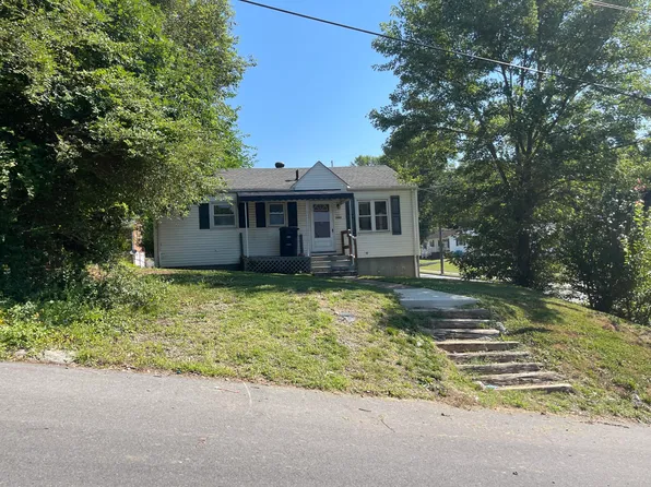 3901 Maine Ave NW, Roanoke, VA 24017