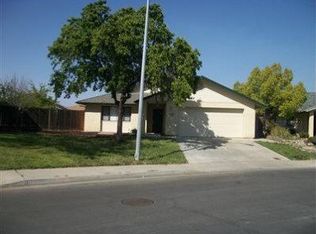 1737 Saltbrush Ave, Coalinga, CA 93210