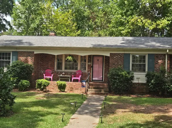 1736 Beaumont Dr, Greenville, NC 27858