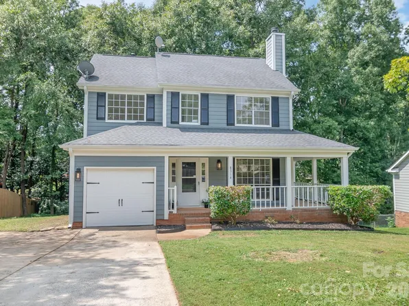 8314 David Lee Ln, Charlotte, NC 28227