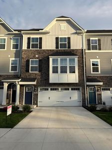 252 Via Corso, Delaware, OH, 43015