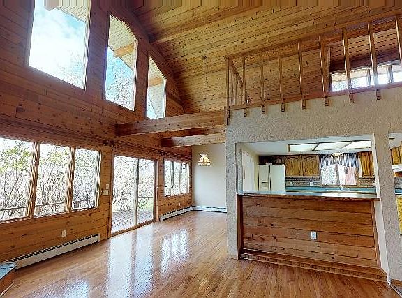 2nd image of 8577 Longmeadow Dr