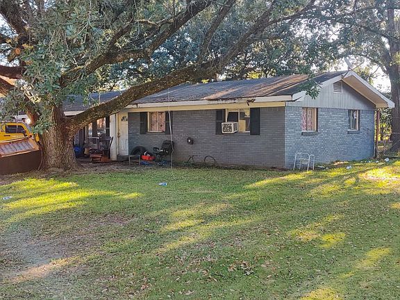 2nd image of 212 Birch Dr