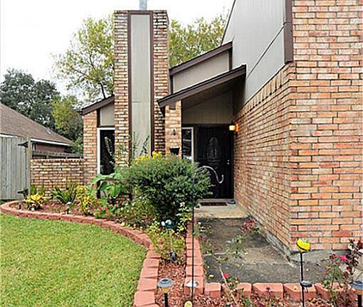 2nd image of 3895 Jasmine Dr