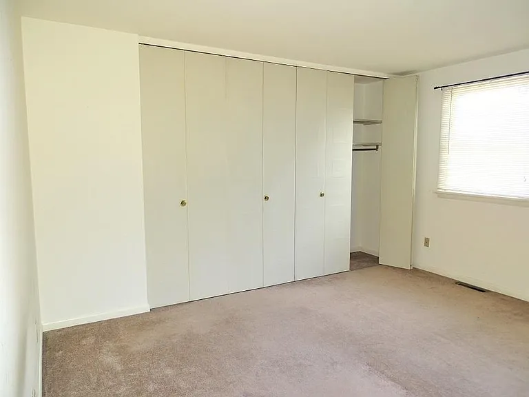110 Garden Ave — Photo 9