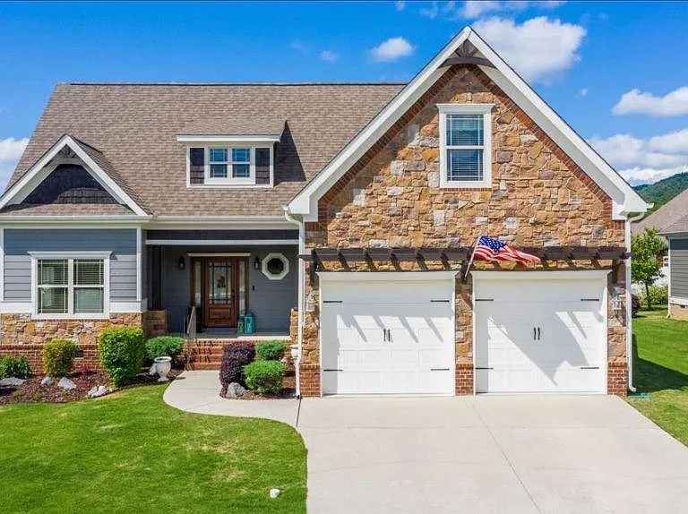 8751 Seven Lakes Dr — Photo 1