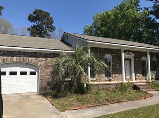 4 Sabina Ct, Hanahan, SC 29410