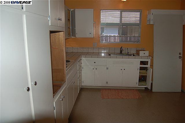 2nd image of 39227 Logan Dr