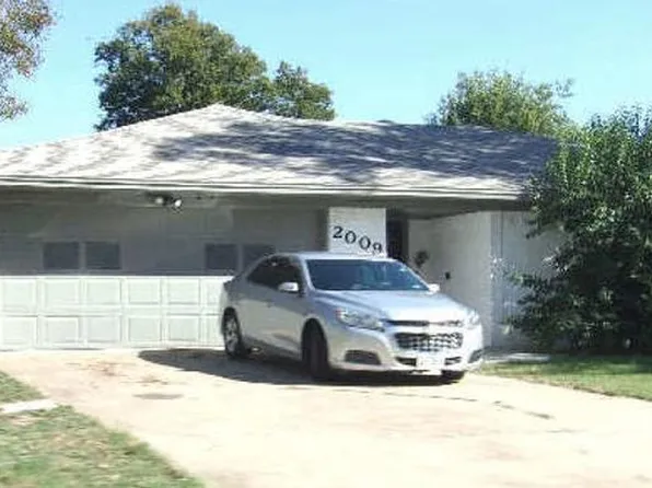 2009 S 15th St, Temple, TX 76504