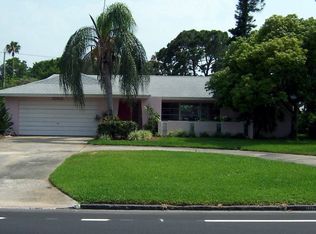 1060 Pinellas Point Dr S, Saint Petersburg, FL 33705