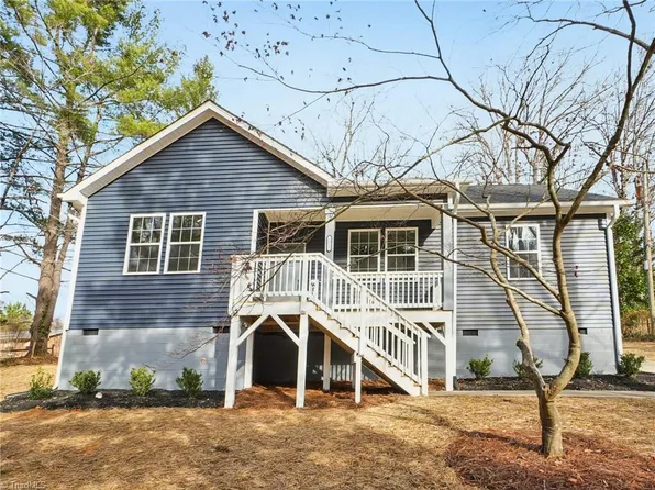 1315 Springdale Dr, Burlington, NC 27215