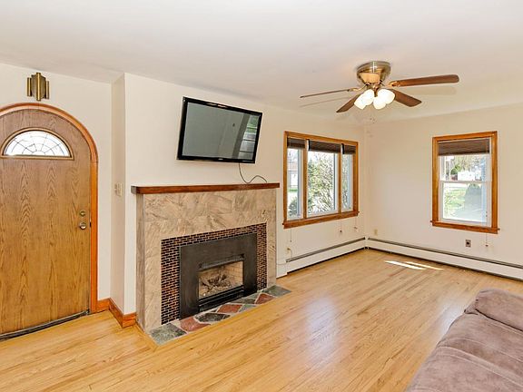 3rd image of 31 Washington Ave