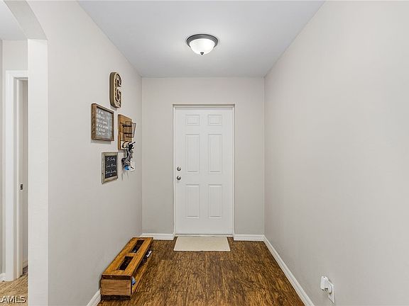 4th image of 2606 NE Juanita Place Cpe