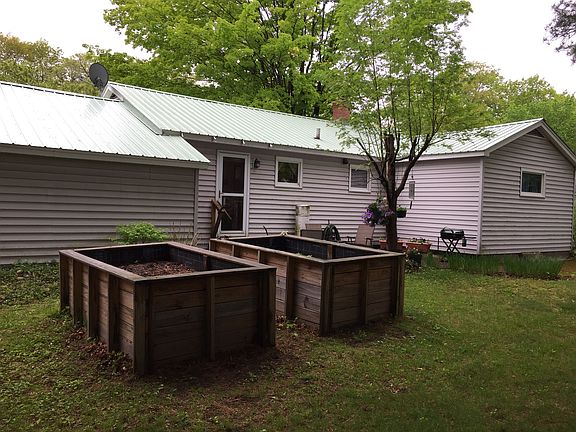Raised beds for veggies 