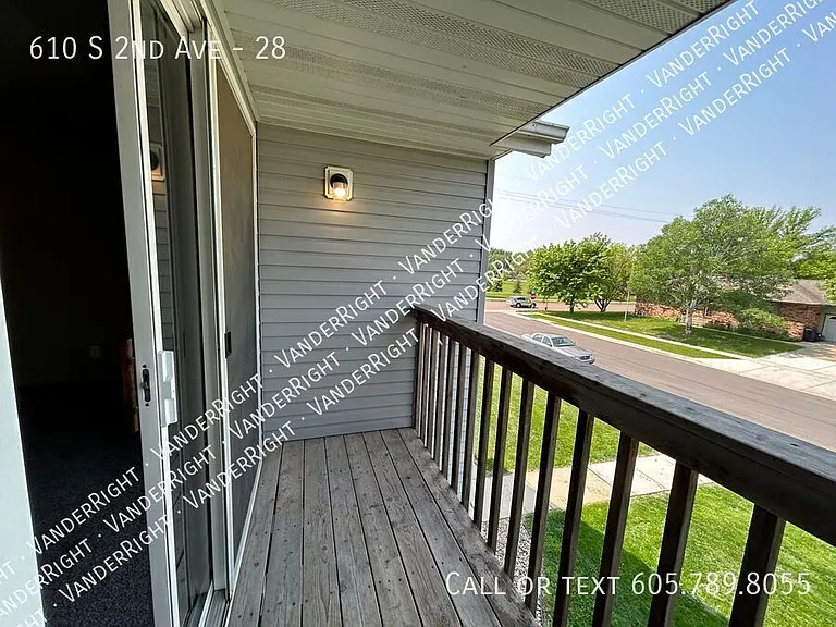 610 S 2nd Ave #28 — Photo 5