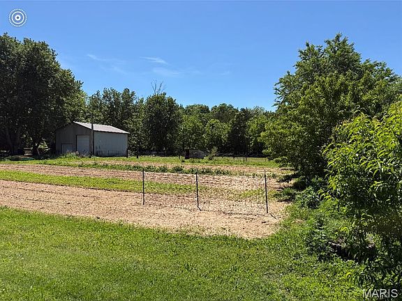 3rd image of 5220 Hurryville Rd