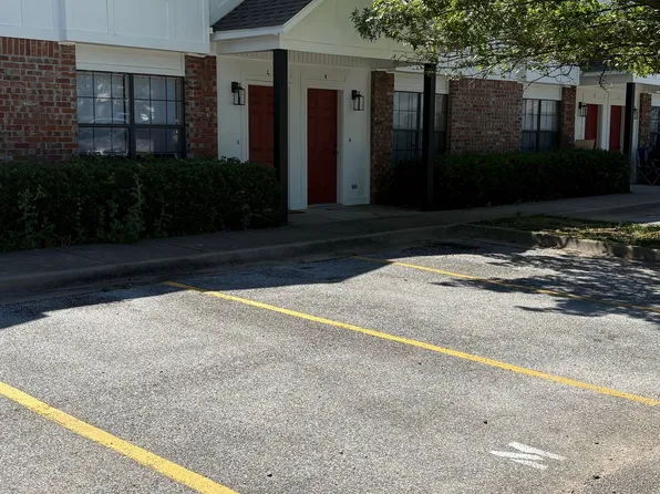 Hidden Lake 2215, 2215 Hidden Lake St APT J, Springdale, AR 72764