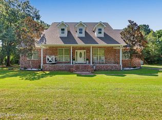 6211 Crump Rd, Kiln, MS 39556