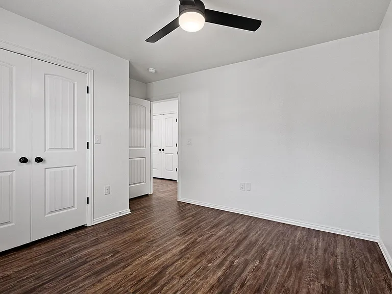 407 E Jones St #407 — Photo 6