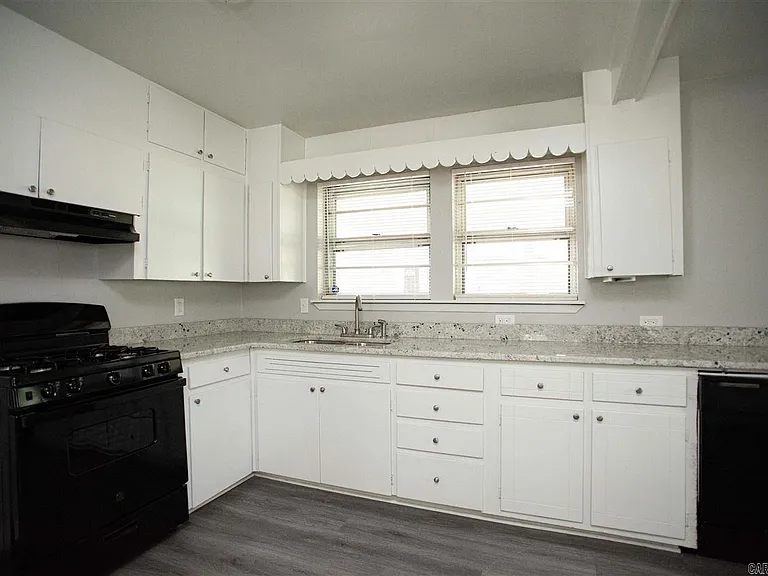 7125 Redwood Dr — Photo 3