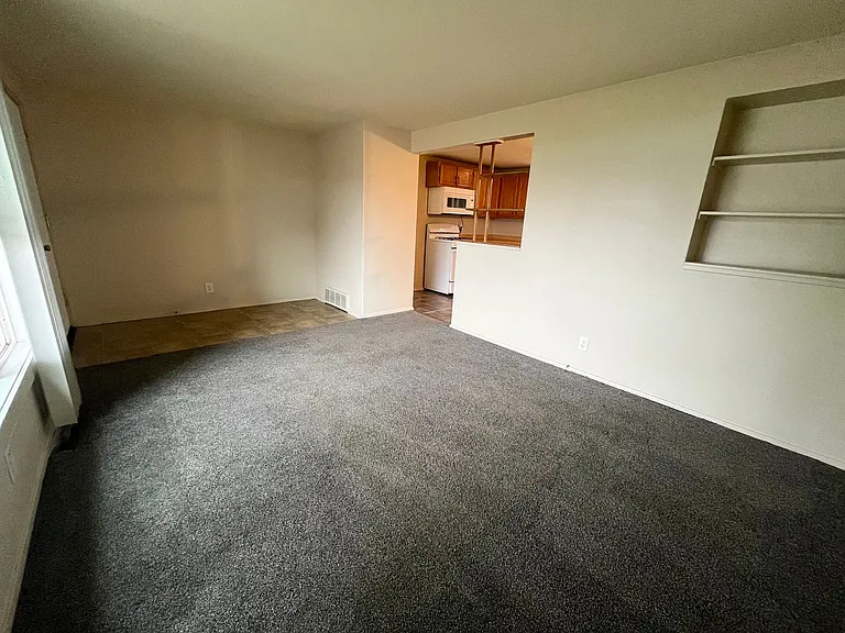 901 N Garfield Ave — Photo 5