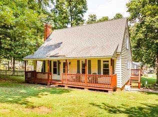 7400 Velvet Antler Dr, Midlothian, VA 23112