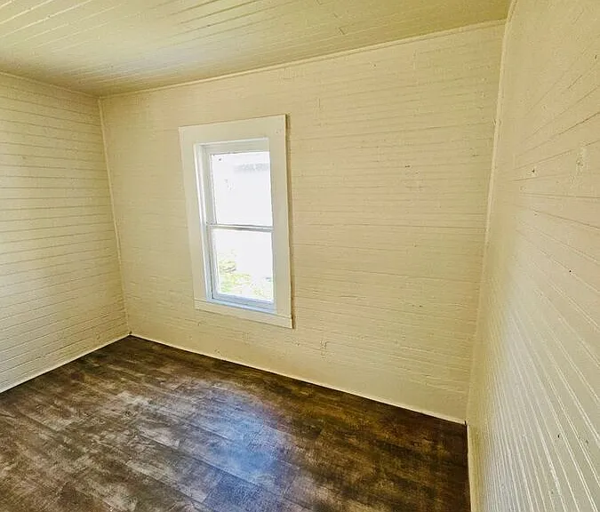 1135 Polk St W — Photo 22