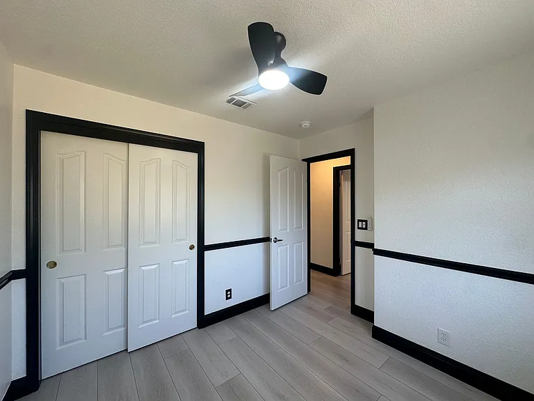 365 Diane Ct — Photo 9