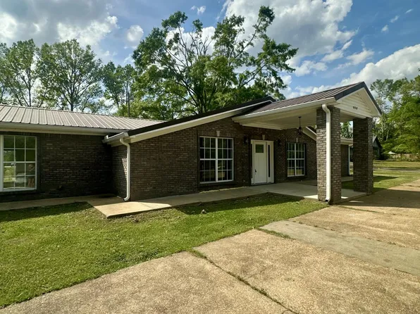 209 Elm Rd, Batesville, MS 38606