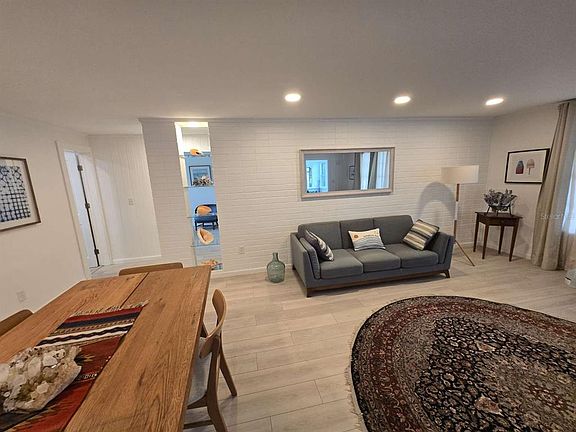 4th image of 751 Fox St